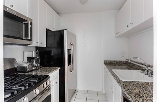 Battery Park City Apartment | Nice Tribeca 2BR w/Pool & Gym, nr River & Battery Park, by Blueground