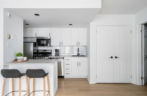 Craigleith Apartment | Nordic Nook - Pool & Shuttle with Patio
