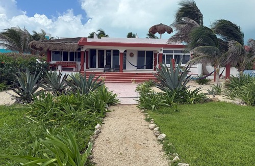 Isla Mujeres House | OCEAN FRONT MEXICAN STYLE VILLA, CARIBBEAN BLUE SEA VIEWS AND POOL - 6 guests