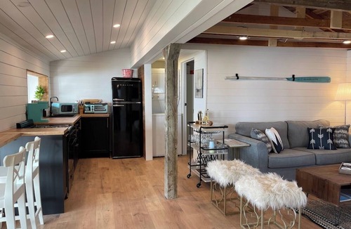 Tatamagouche Cottage | Oceanfront Cozy 2 bed Cottage in Brule Shore, pet friendly, firepit, heat/AC