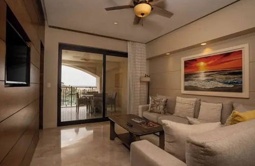 Los Cangrejos II y III Resort | Oceanfront Master Suite, Grand Solmar Pacific Dunes, Cabo