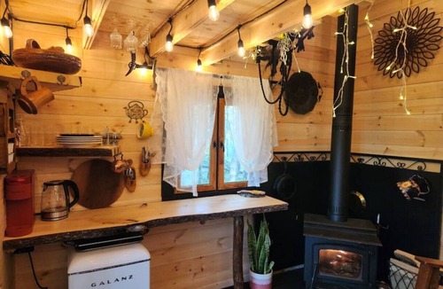 Bracebridge House | `Oda` Log Cabin with Cedar Hot Tub & Sauna on wood