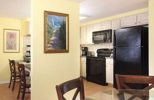 Pompano Beach Resort | OFFICIAL LISTING | Wyndham - Sea Gardens Studio w/Pool, Beach, Attractions!