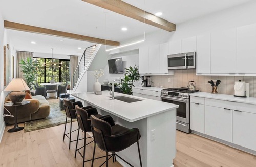 Castleberry Hill Condo | Olive Stone Modern Penthouse Near Mercedes Benz