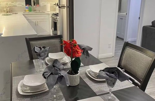 West Los Angeles Apartment | One bedroom new remodel furnished to tens! Pure luxury, professionally decorated