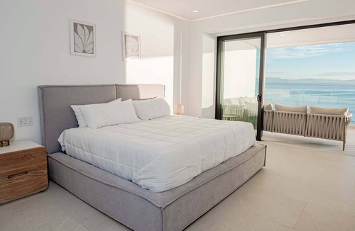 Bucerias Apartment | Panarea 4C | Beachfront 3BR + Outdoor Kitchen, Very Nice Ocean Views, Sleeps 8