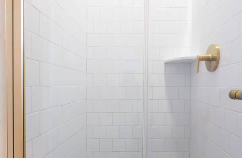 Historic Downtown Apartment | Park facing quick access to NYC