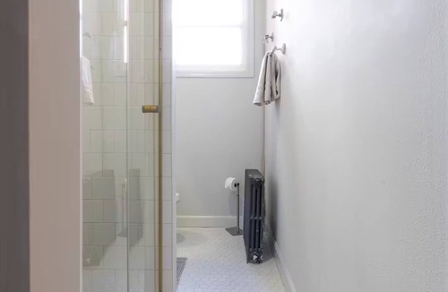 Historic Downtown Apartment | Park facing quick access to NYC