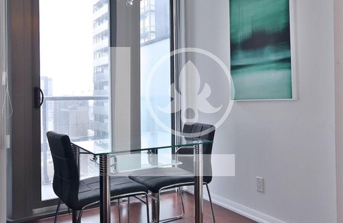 Bay Cloverhill Apartment | Peace - Luxury Executive Condo Bay & College