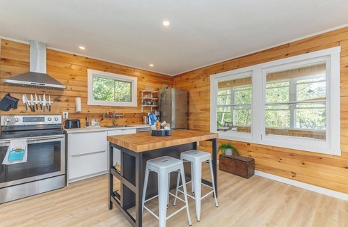 Malagash Cottage | Peaceful retreat on Nova Scotia's North Shore. Come Have A Splash in Malagash!