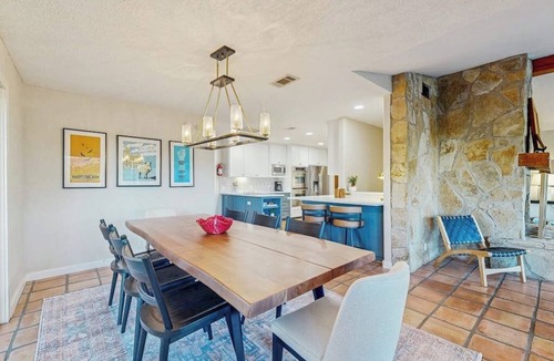 Lakeway House | Peaceful retreat on Lake Travis with amazing views near wineries & distilleries