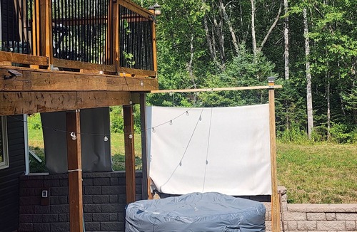 Amherst Apartment | Peaceful Studio Stay w/Hot Tub - sleeps 4