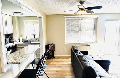 Peachtree Center Apartment | Peachtree Place! One bedroom one bath in the heart of downtown Atlanta!