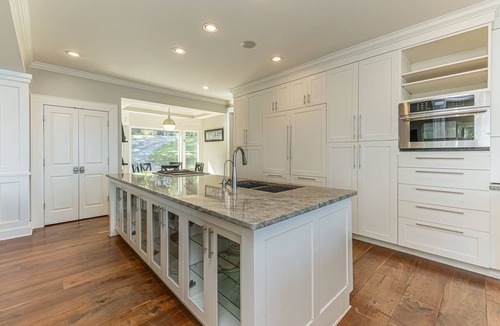 Buford House | Perfect for large groups. Sits on water's edge.