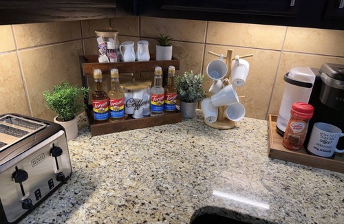 West San Antonio House | Pet-Friendly 3BR Fire Pit & Games Near Sea World