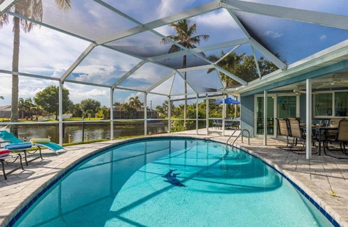Fort Myers House | Pet Friendly, Lake view, Game Room - Villa Coral Palace - Roelens Vacations