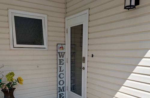 Southeast Kelowna House | Pet Friendly Licensed Suite on Haskap Farm