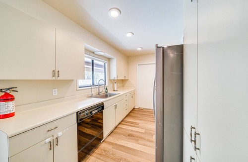 North San Antonio - SAT House | Pet-Friendly San Antonio Vacation Rental w/Pool!