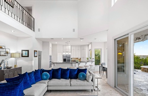 Westcliff House | Poolside Retreat | Fire Pit, Hot Tub, Game Room & Sleeps 14!