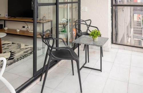 Los Morales House | Posh Polanco Stay TVs and Desks in Each Room