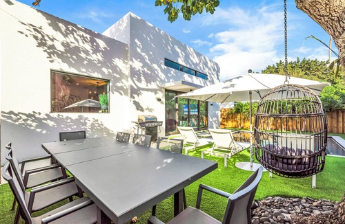 Buena Vista Villa | Private 10BR Luxury Compound Near Design District - 2 Villas-Heated Pools