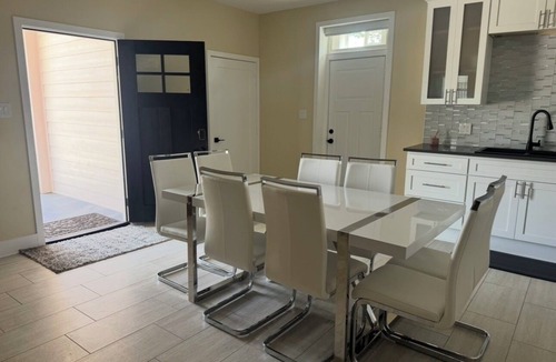 South Dallas - Fair Park Cabin | Private 2BR, 1 Bath Home with Full Kitchen on Enclosed Property