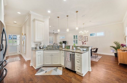 Lakeland House | Private 4BR Luxury Estate w/Heated Pool - Family &Pet-Friendly