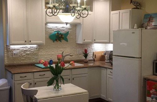 Grand Prairie Apartment | Private bungalow in DFW