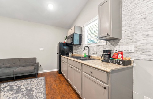 Lawrenceville Cabin | Private Guest House - Cozy & Comfortable Near Gas South Arena