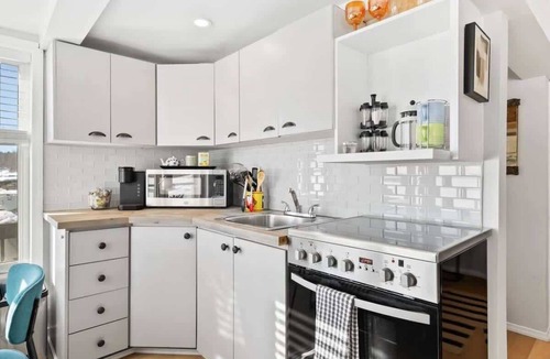 Lunenburg Apartment | Private Oceanfront Suite, Hot Tub & Fireplace