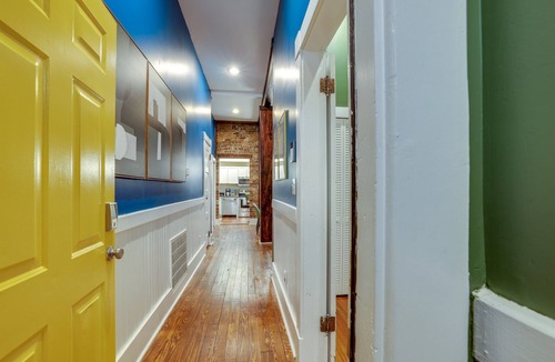 Dixon Park House | Private Parking/Pets/Historic/Downtown/Bike/walk to Forsyth Park