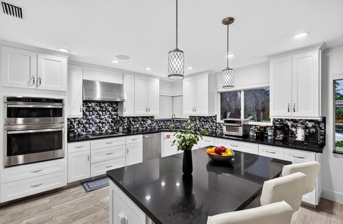 Bel Air House | Private Pool + Tiki Lounge + Al Fresco Dining | Canal Front | Coral Current