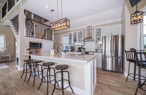 Davenport House | Private Ranch Style Home on Lake with gated access…couples retreat, very private