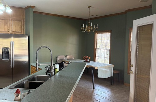 Lithonia House | Private Sanctuary-Saltwater Pool-Stone Mtn- Aquarium-Coca Cola 22 min-Promotion