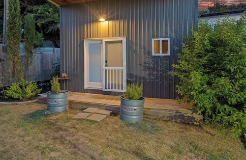 Galindo Apartment | Private Sauna Retreat Detached South Austin Casita