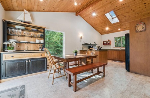 Tobermory Cottage | Private thirty five acre Tobermory retreat with trails, open-concept living, and close to attractions.