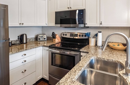 East Kootenay House | Private Townhouse Ski InOut Complex 3 Bed 2.5 Bath