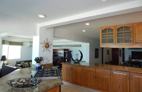 Zona Hotelera Villa | Privately owned 3 bedroom Ocean front condo with 25 ft beachfront terrace