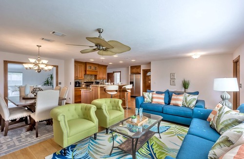 Ormond Shores Estates House | PVT OASIS HTD Pool Home Beach/River/Kayaks/Surf/Bikes/GameRm/Fireplace/Ping Pong