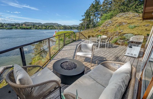 East Sooke House | Quiet Luxury Waterfront Sanctuary: West Coast Family Escape with Private Dock