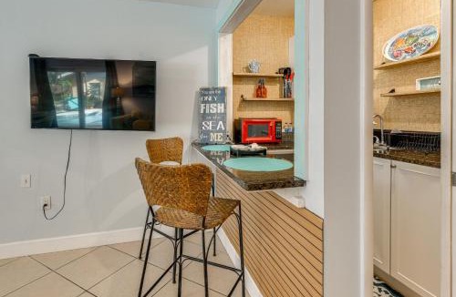Indian Beach Sapphire Shores Apartment | Relax & Explore! Tranquil Sarasota Unit Near Beach