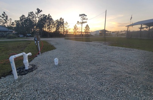 Wewahitchka RV Rental | Relaxing Large Rig Friendly RV Site near Mexico Beach in a quiet country setting