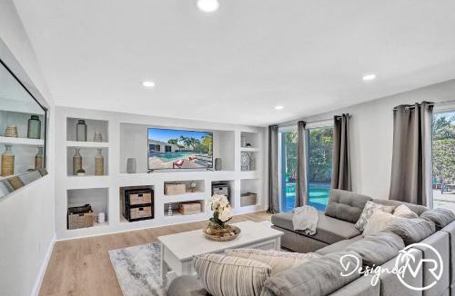Pompano Beach House | Renovated home wheated pool BBQ