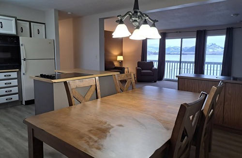 Osoyoos Hotel | Richter Pass Beach Resort