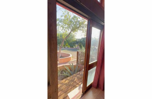 Spicewood Cabin | Romantic Lakefront Getaway: Massage, Winery, Kayaks, SUPs, Yoga, Krause Springs!