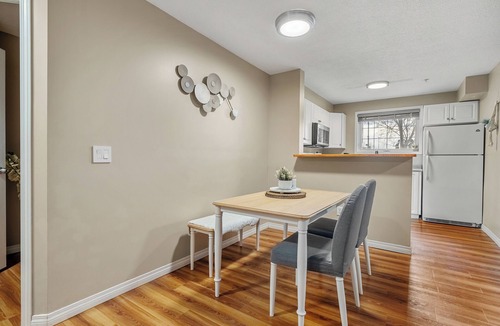 Victoria Park Condo | Roomy 3-Bed Downtown, AC, Heated Underground Parking, Near Saddledome & Stampede