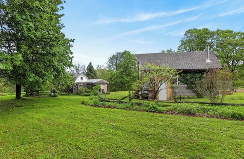 Central Huron Cabin | Rustic Cabin/Cottage for family/friends getaway!. Peace, Quiet, Country