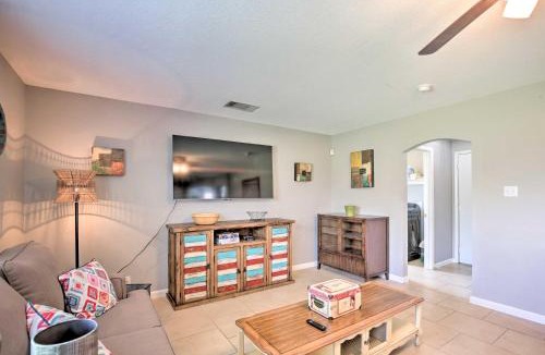 West San Antonio House | San Antonio Home w/Hot Tub - 1 Mi to SeaWorld