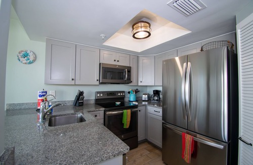 Safety Harbor Club Condo | SANDY TUNDRA TOWNHOUSE, WATER-VIEWS, BOAT SLIP, PRIVATE BEACH, CLUB ACCESS