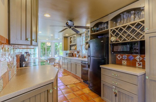 Indian Beach Sapphire Shores House | Sarasota Botanical Garden 3Br Retreat - Near Bay